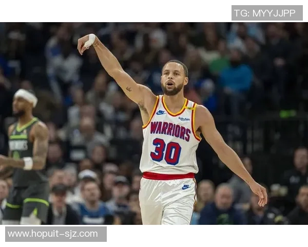 库里状态火爆,勇士大胜鹈鹕登顶西部,强势领跑